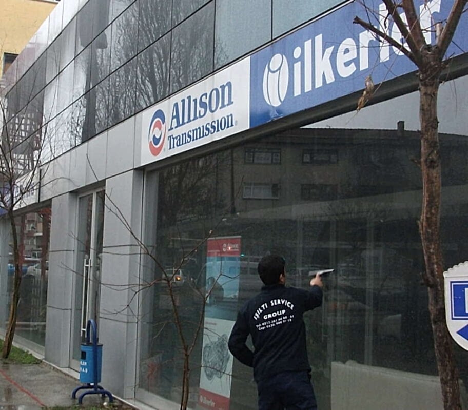 Bayrampaşa Ofis Cam Temizliği