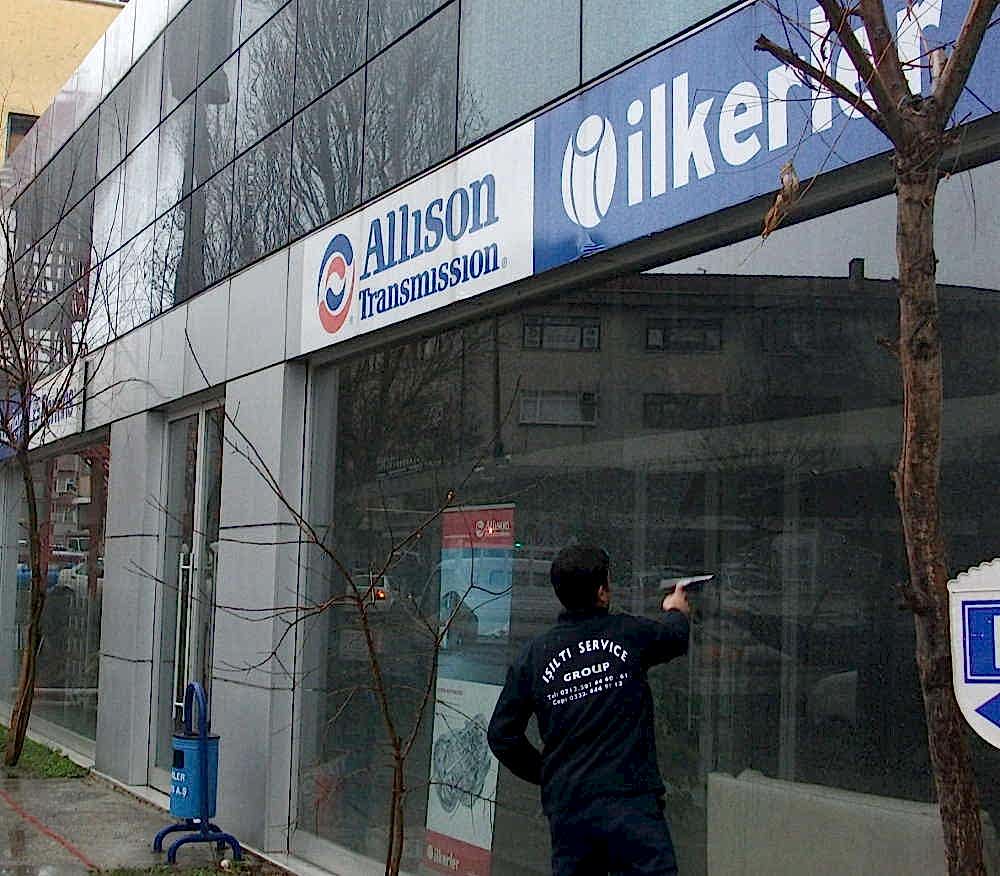 Bayrampaşa Ofis Cam Temizliği