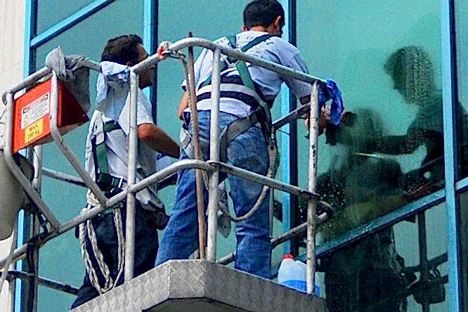 Dış cephe cam temizliği