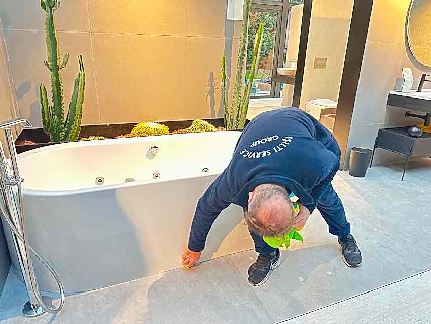 Kurumsal Ev Temizliğinde uzman ve güçlü kadro.